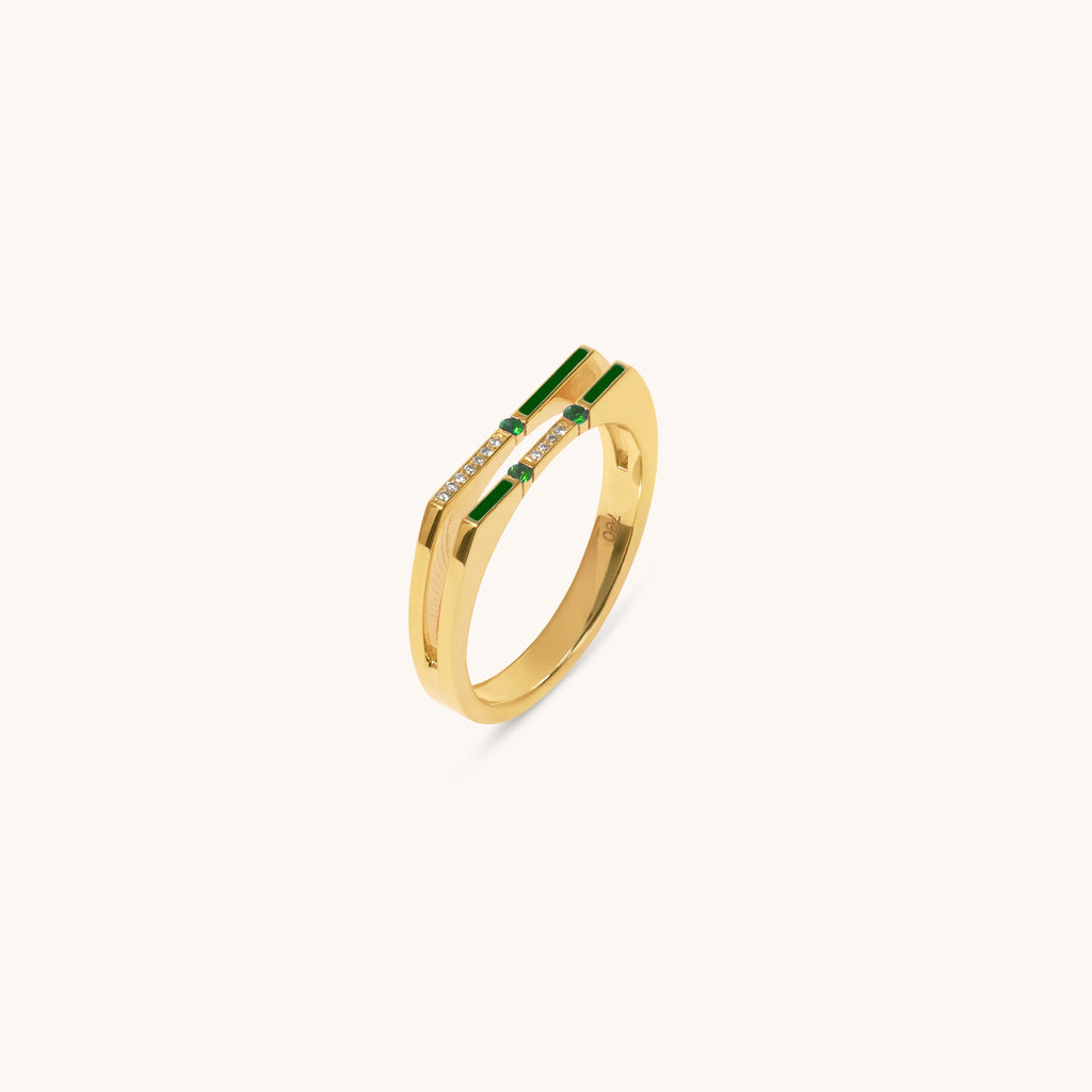 Versa Diamond & Emerald Ring