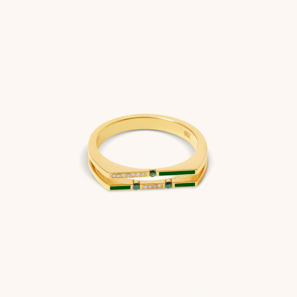 Versa Diamond & Emerald Ring