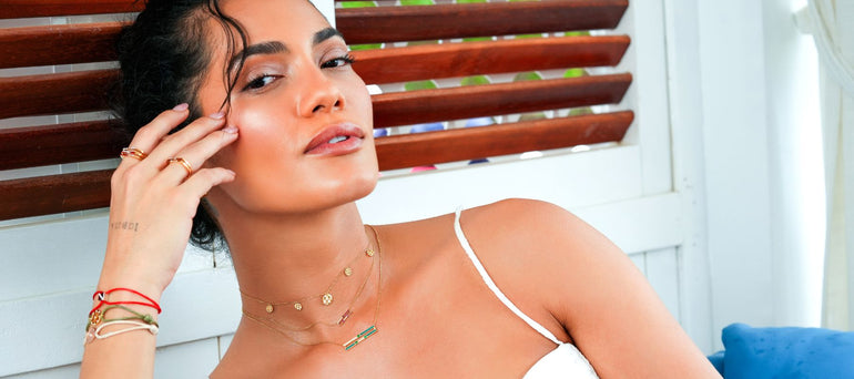 Jewelry Gifting Etiquette in the UAE: A Guide for Expatriates and Residents
