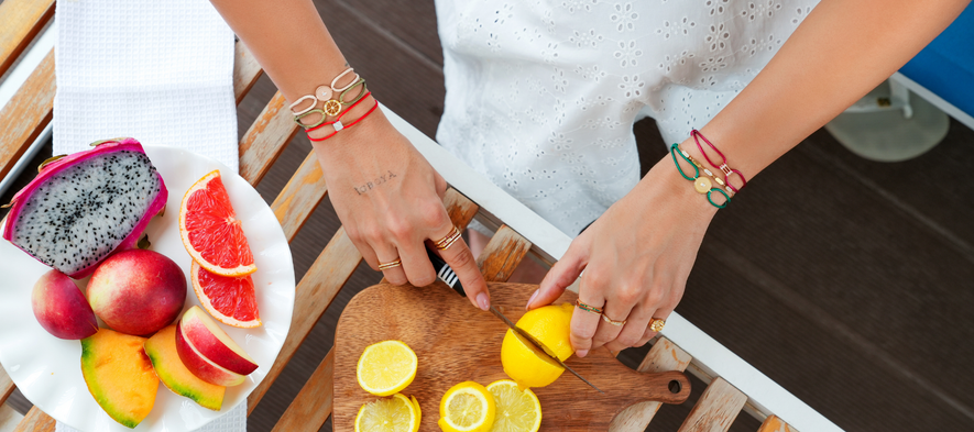 How to Clean Gold Jewelry with Diamonds and Precious Stones at Home
