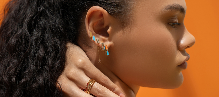 Best Gift Ideas for Mom: Gold Earrings She Will Wear Every Day After