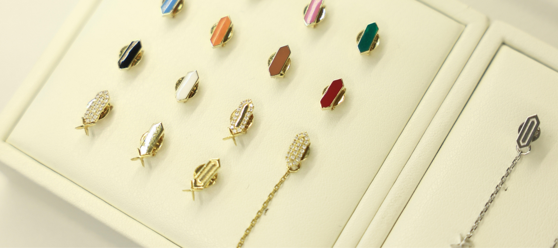 Why Do Women Wear Gold Earrings Every Day | JOUBIJOUX Fine Jewelry