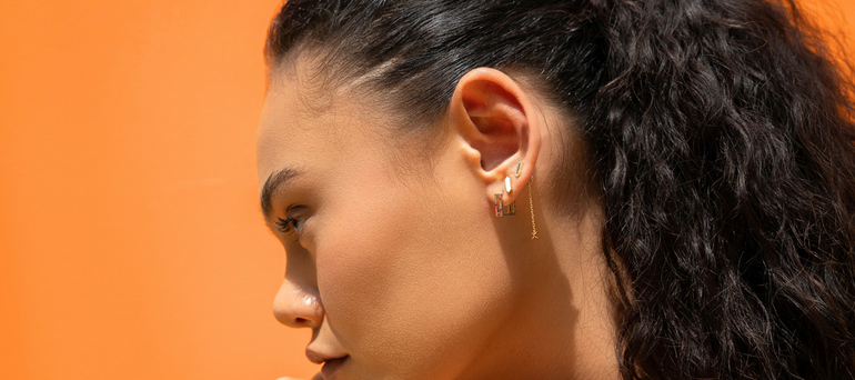5 Daily-Wear Gold Earrings That Take You From UAE Brunch to Evening