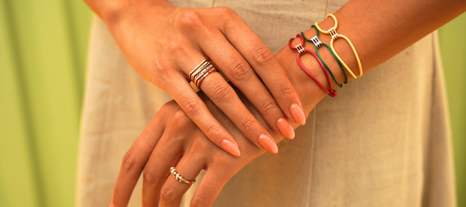 How to Choose Her First Ladies Gold Ring | Joubijoux Fine Jewelry