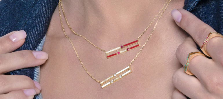 The Ultimate Guide to Buying 18K Gold Jewelry Online in the UAE