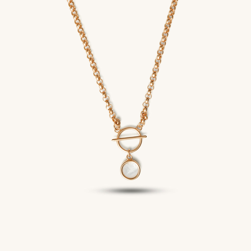 18K rose gold necklace with interlocked rings and round mother-of-pearl pendant