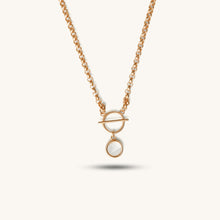 Load image into Gallery viewer, 18K rose gold necklace with interlocked rings and round mother-of-pearl pendant