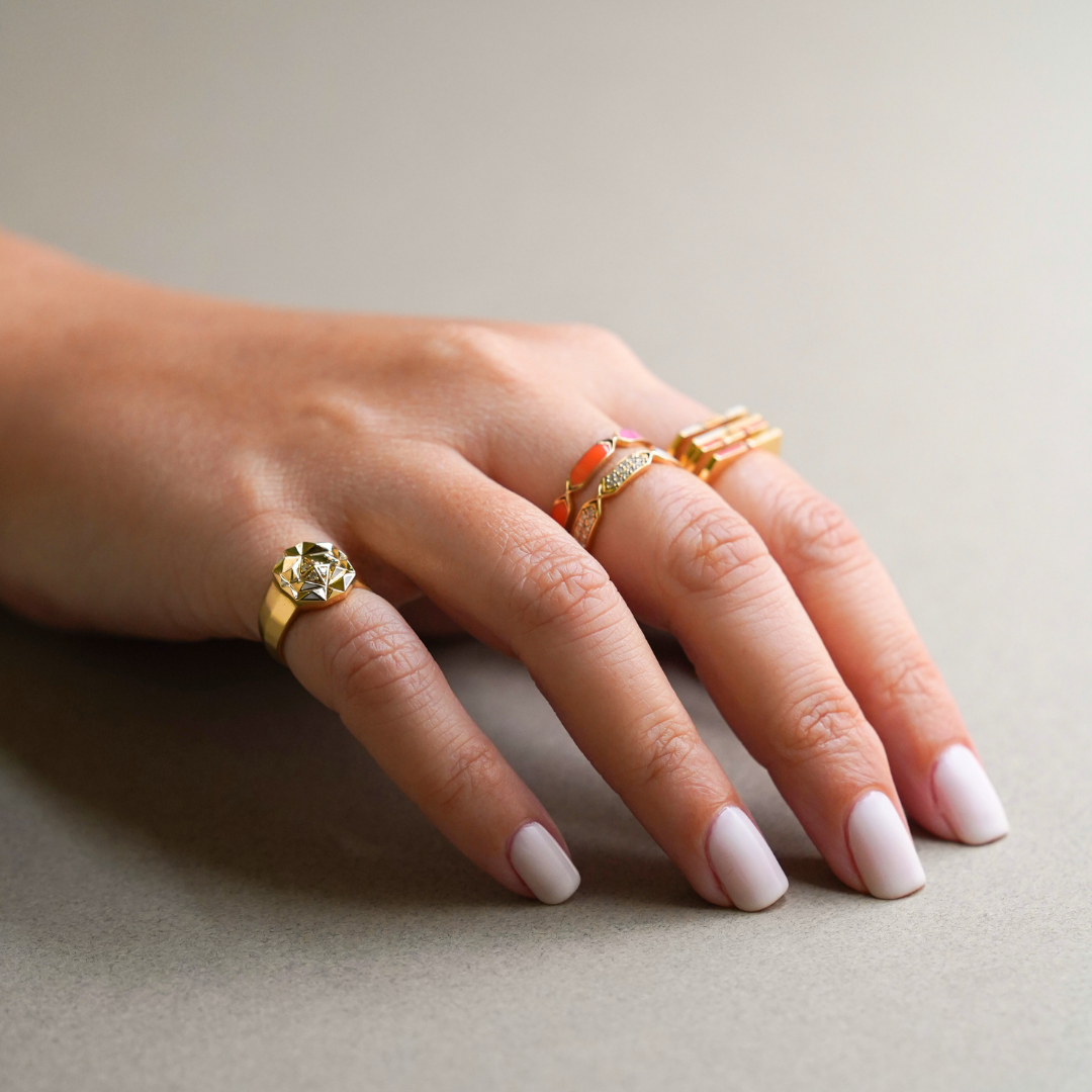 NATURAL DIAMOND RINGS COLLECTION