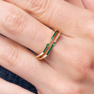 Versa Diamond & Emerald Ring