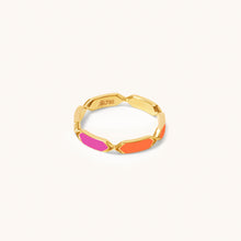 Load image into Gallery viewer, Inside view of Joubijoux Facets Fusion 18K gold ring showing inner band with 750 hallmark