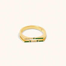 Load image into Gallery viewer, Another side-view of the Versa Diamond &amp; Emerald Ring