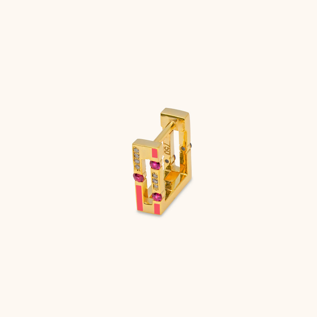 Side profile of Versa Jazzy gold hoop earrings highlighting pink enamel 18K yellow gold